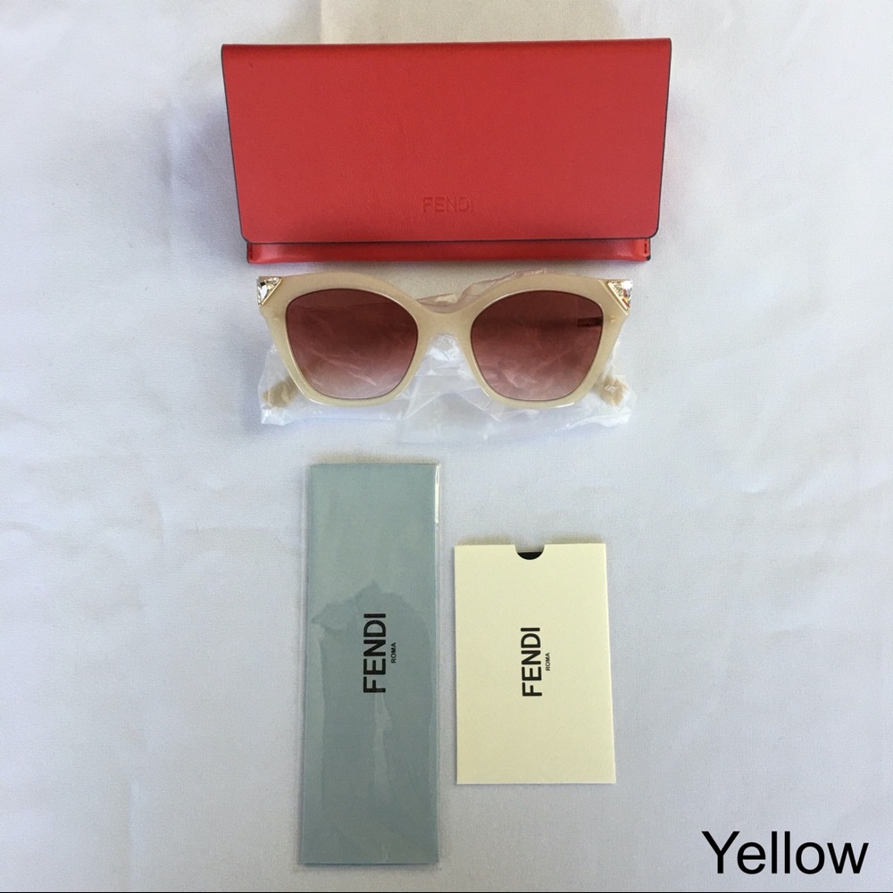 FENDI Cat Eye Sunglasses 🕶